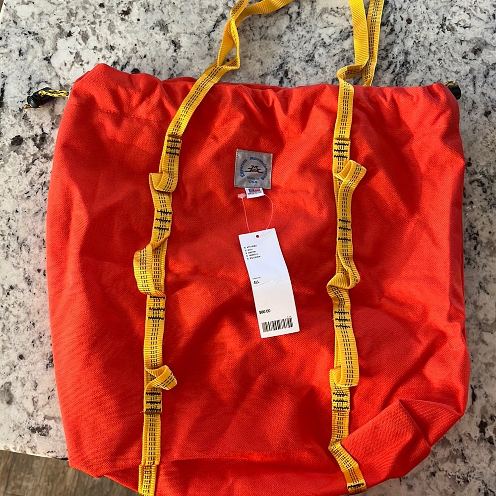 Medium size tote